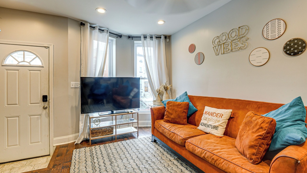 Photo of Bedroom in Downtown Baltimore