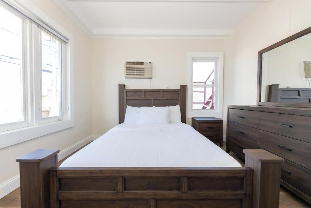 Photo of Bedroom in Seaside Heights