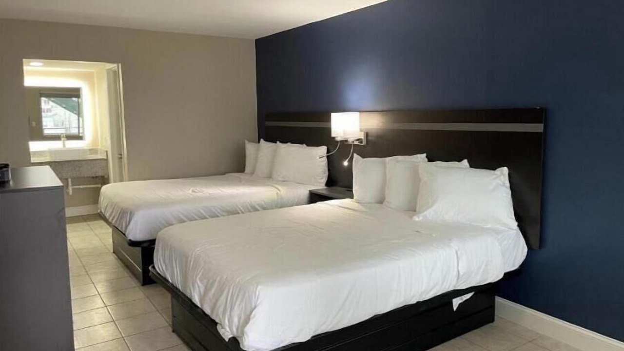 Photo of Bedroom in Seaside Heights