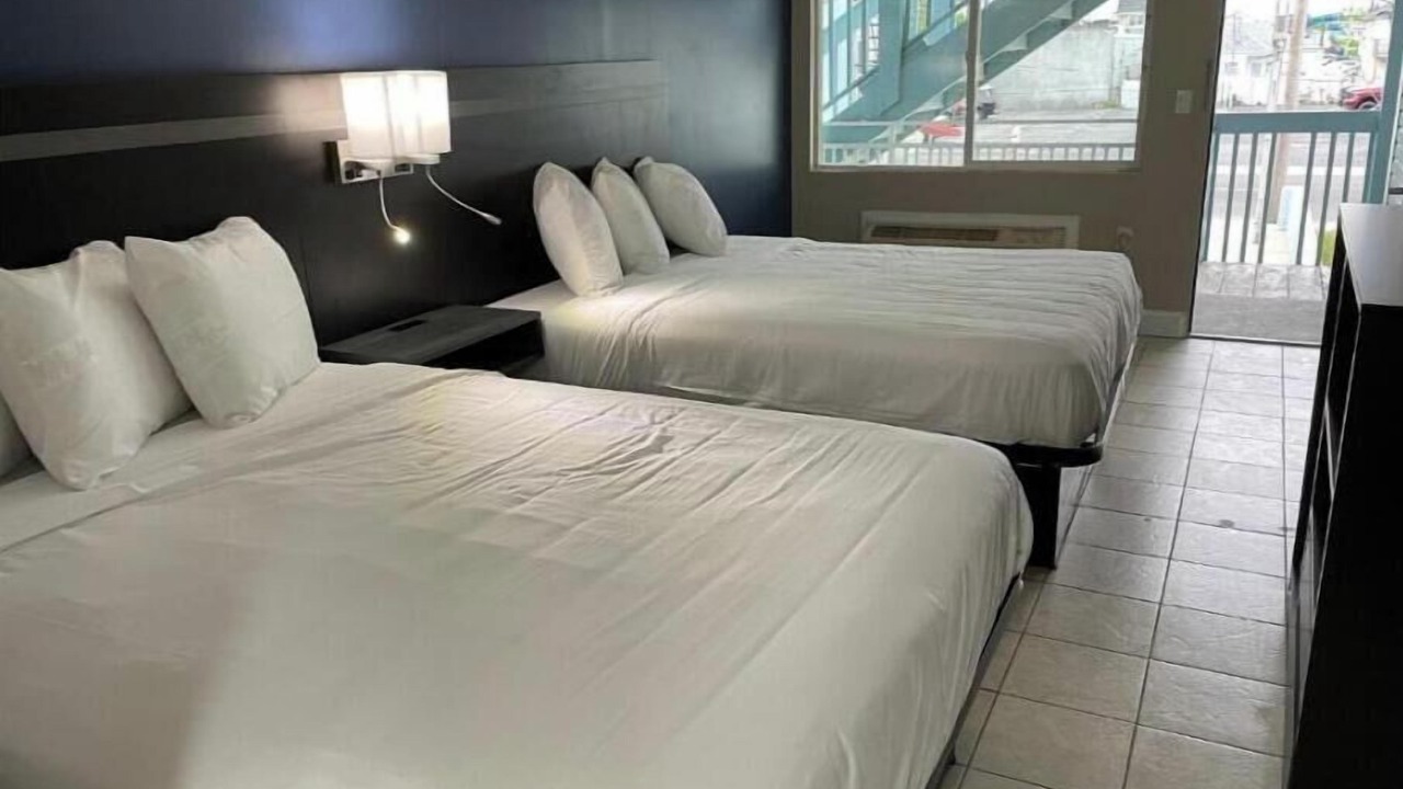 Photo of Bedroom in Seaside Heights