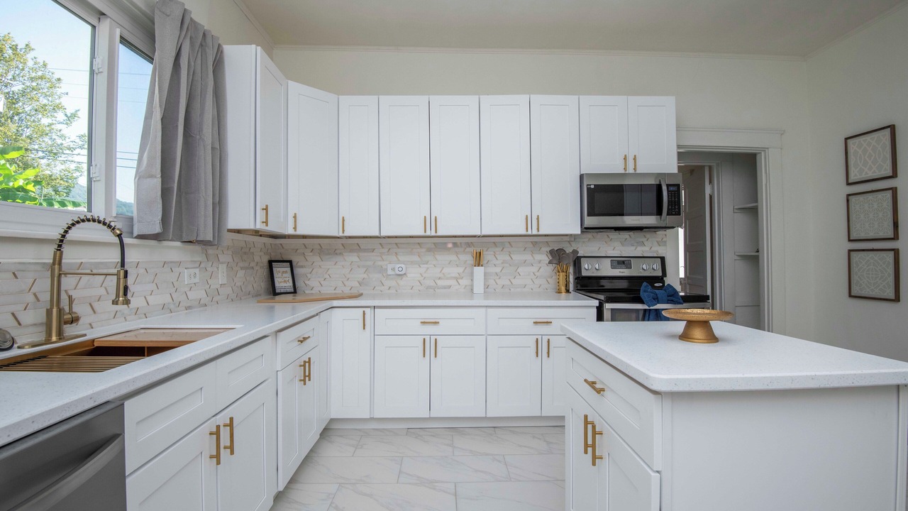 Photo of Kitchen in La Follette