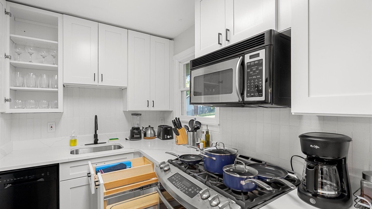 Photo of Kitchen in Jefferson Manor