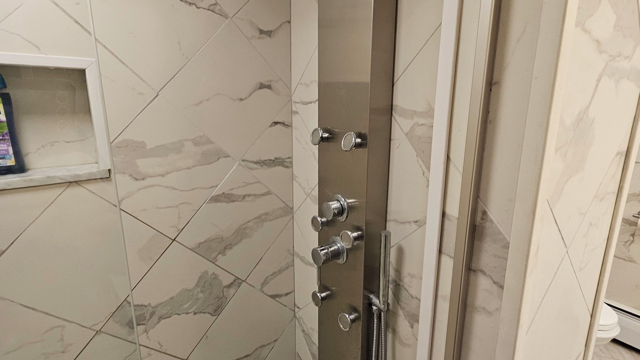 Photo of Bathroom in Hazleton