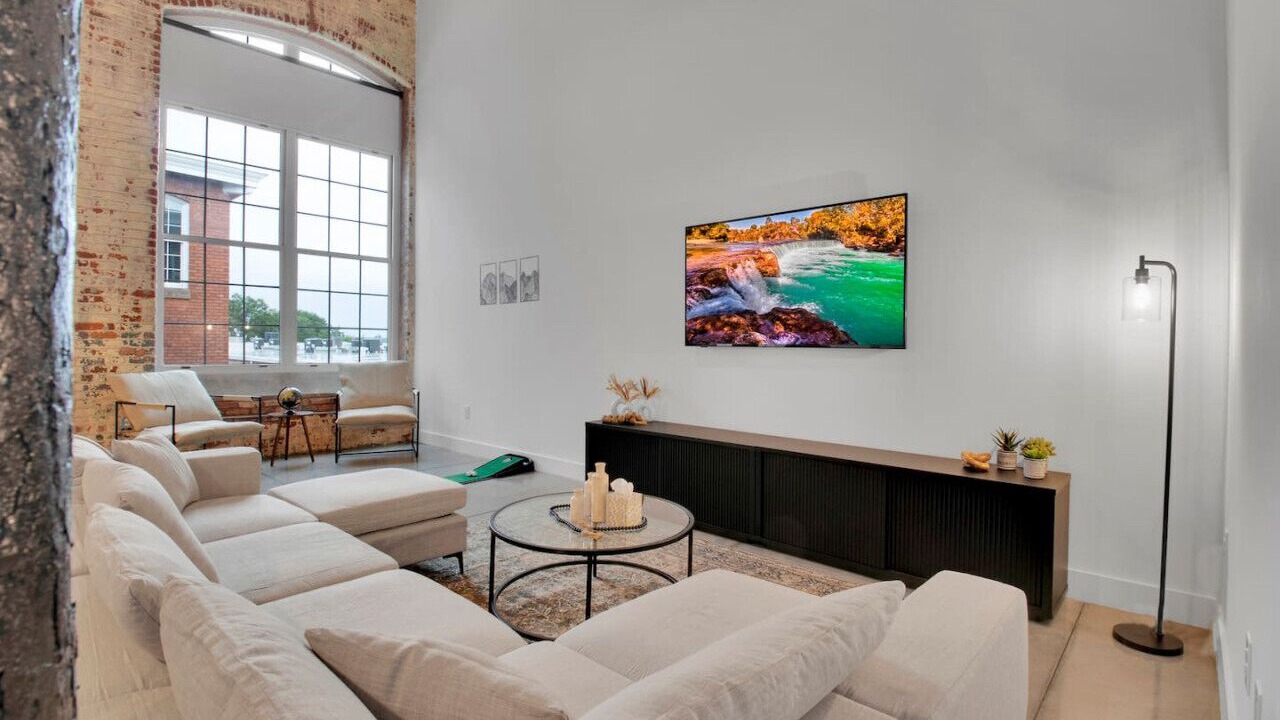 Photo of Livingroom in Judson