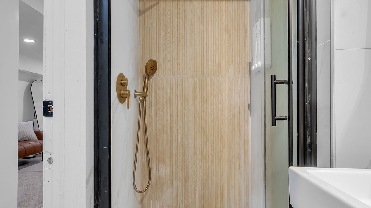 Photo of Bathroom in Edgewater