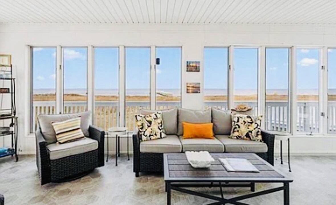 Photo of Livingroom in Frenchtown-Rumbly