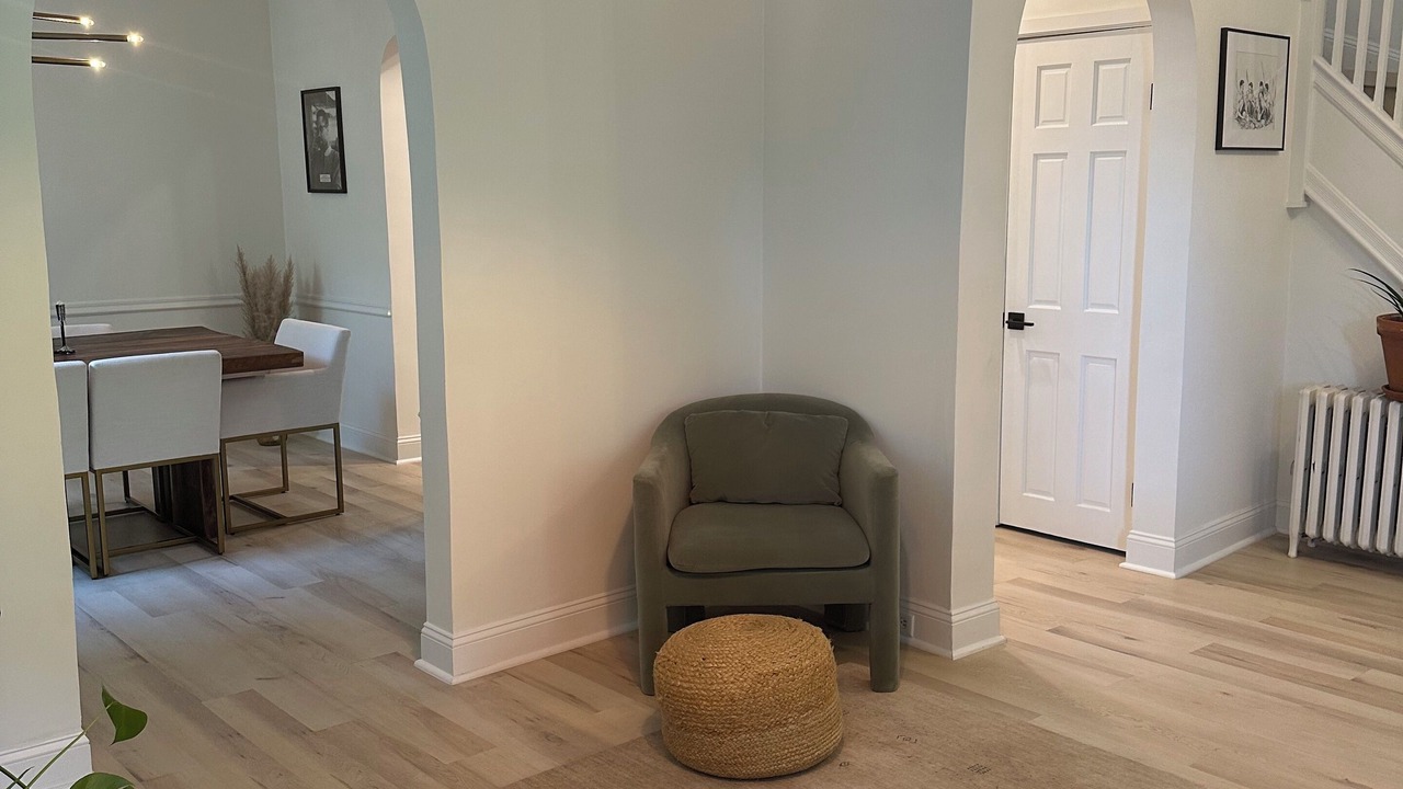 Photo of Livingroom in Greenspring
