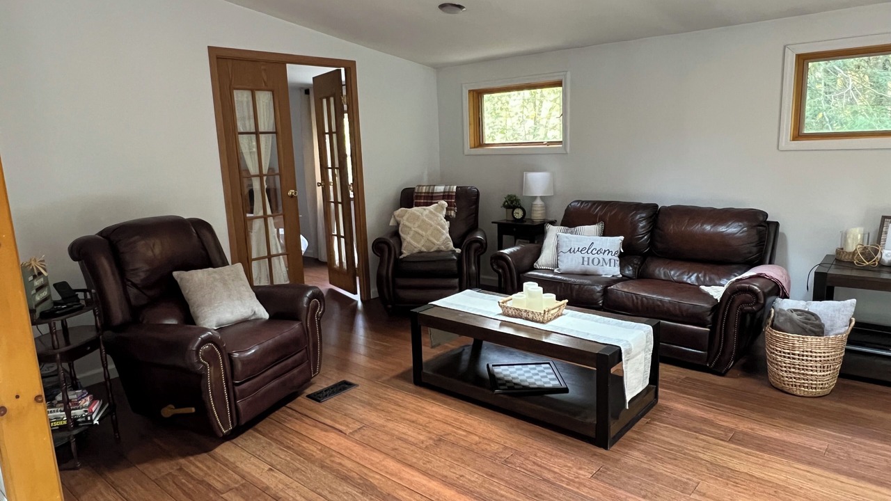 Photo of Livingroom in East Branch