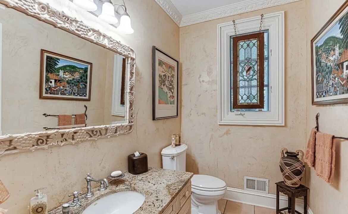 Photo of Bathroom in Martinsville
