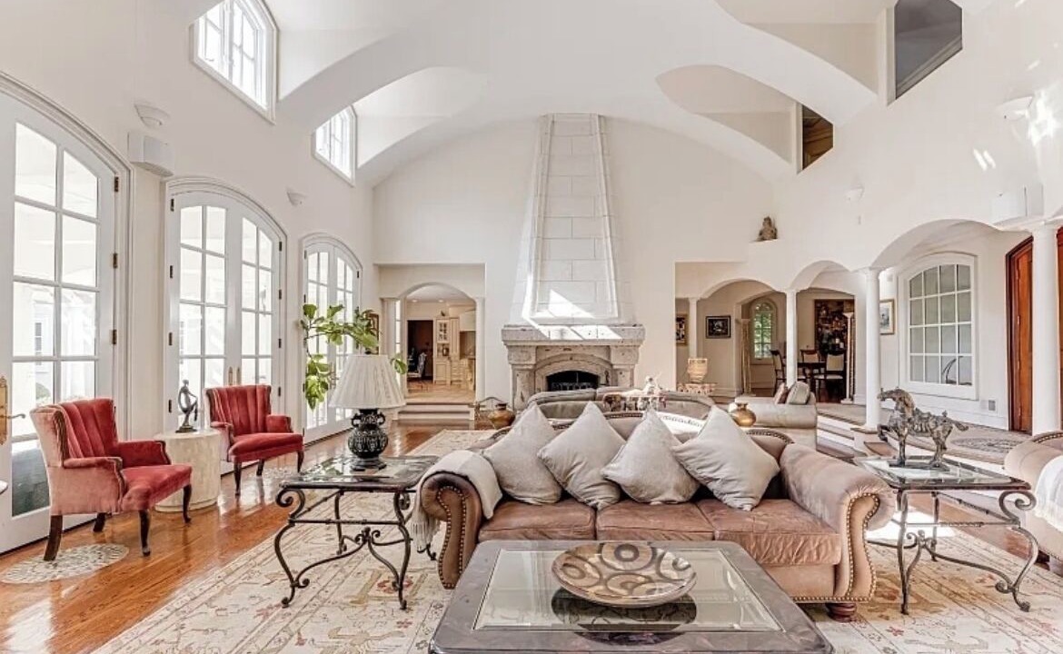 Photo of Livingroom in Martinsville