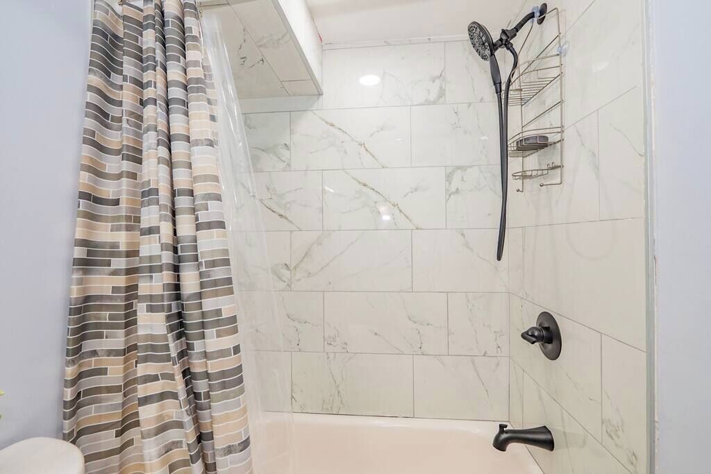 Photo of Bathroom in Downtown Baltimore