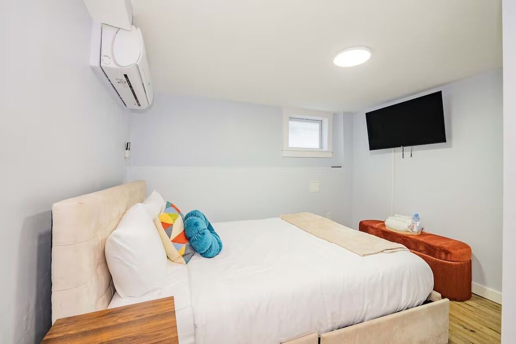 Photo of Bedroom in Downtown Baltimore