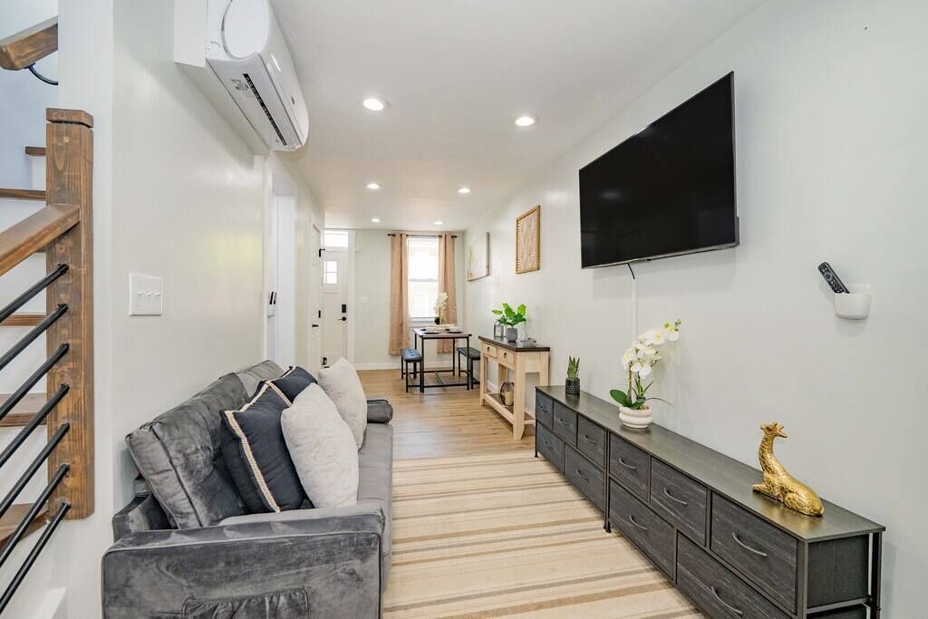 Photo of Livingroom in Downtown Baltimore