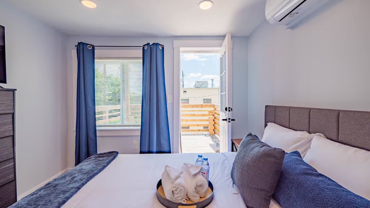 Photo of Bedroom in Downtown Baltimore