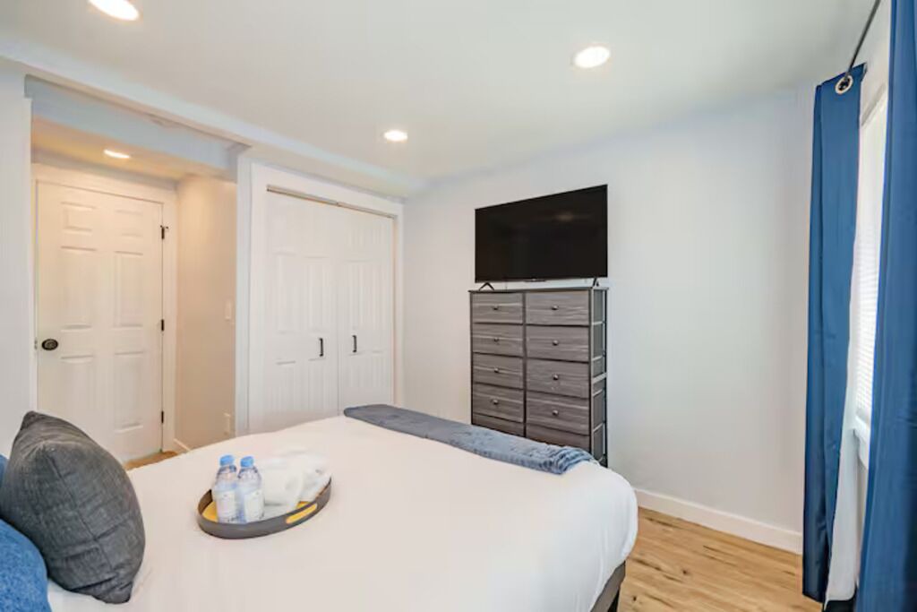 Photo of Bedroom in Downtown Baltimore
