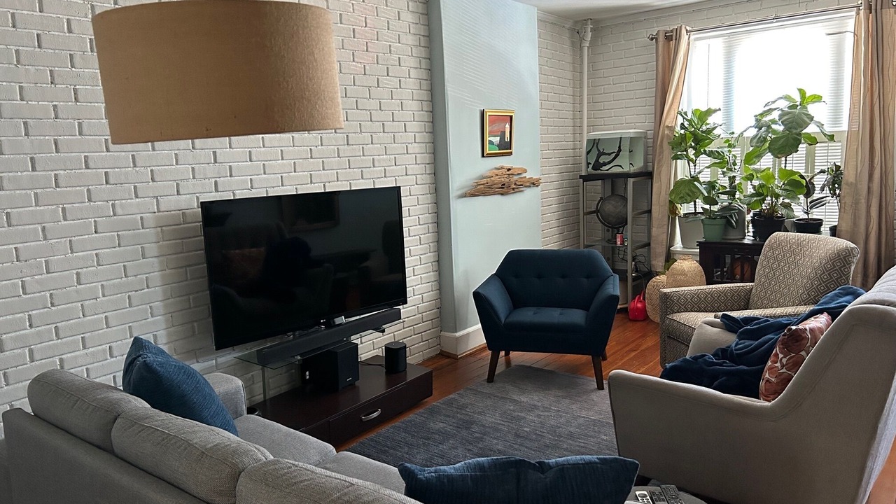 Photo of Livingroom in Roxborough-Manayunk