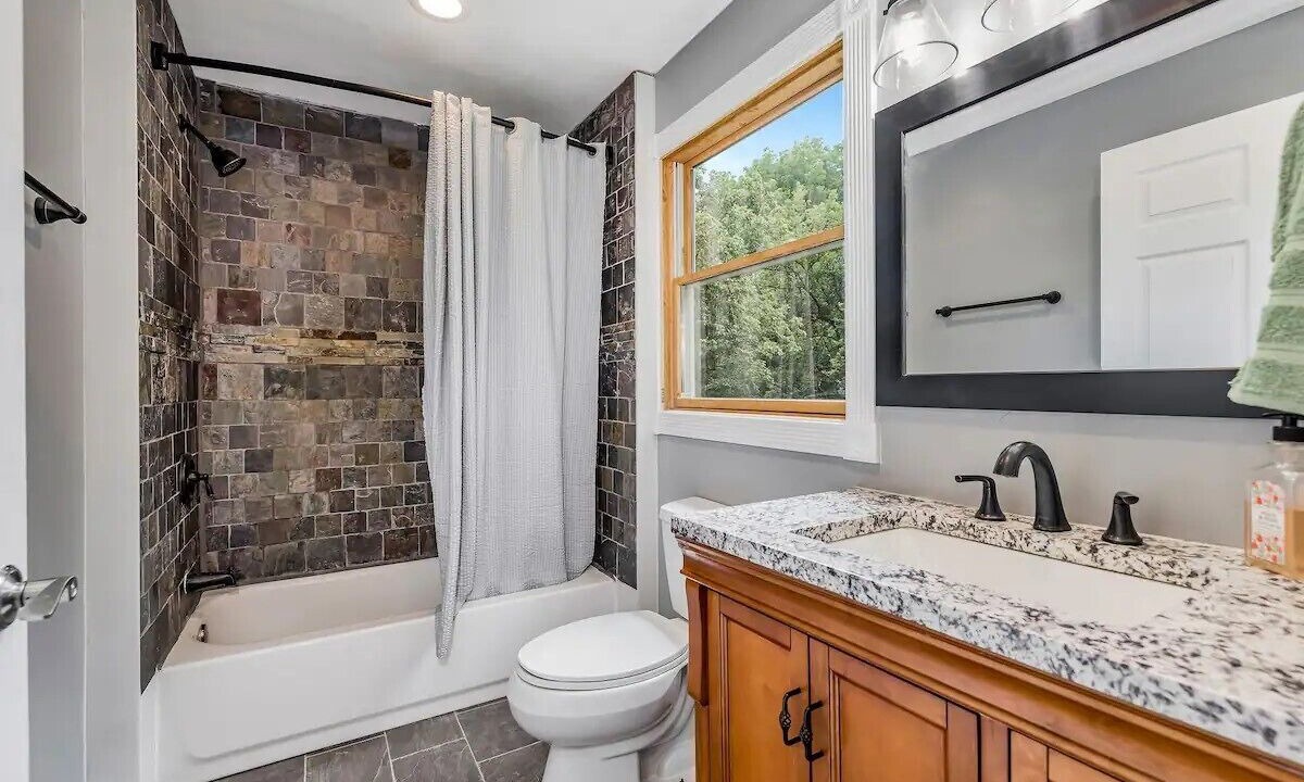 Photo of Bathroom in Oregonia