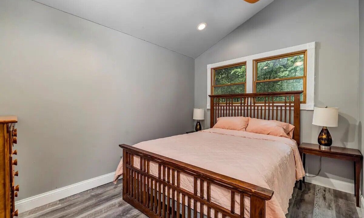Photo of Bedroom in Oregonia