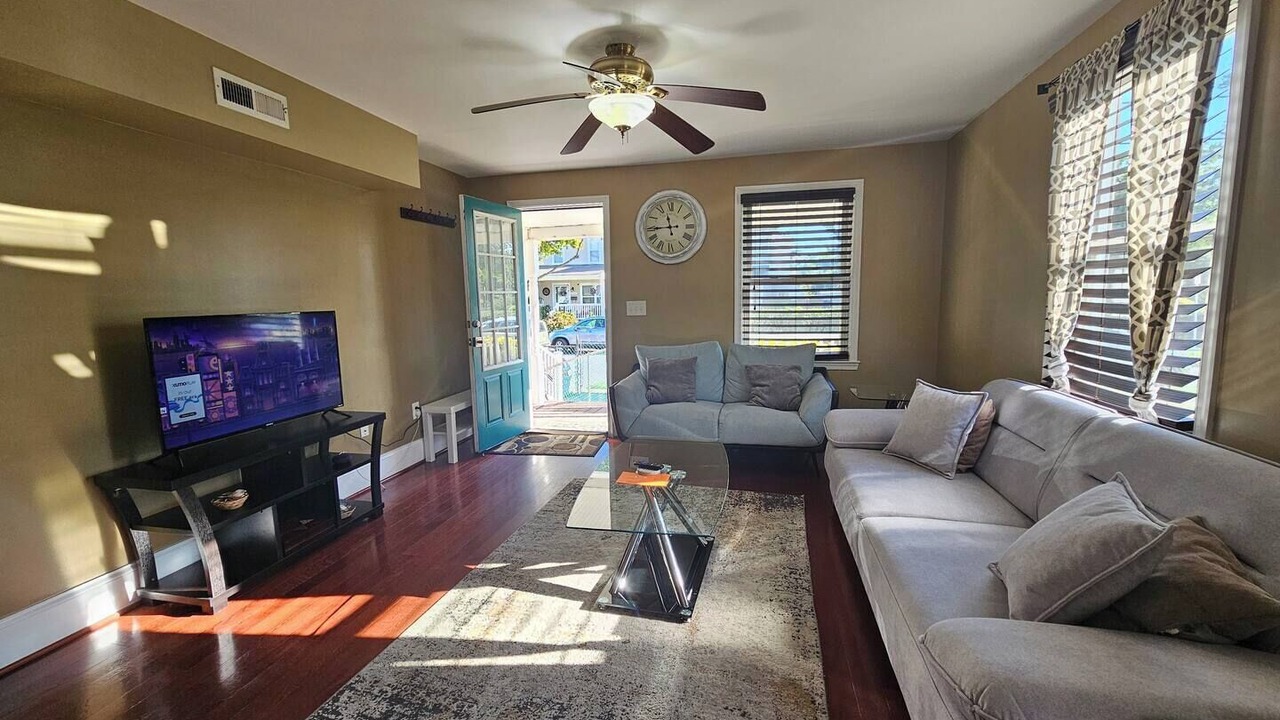 Photo of Livingroom in Towson