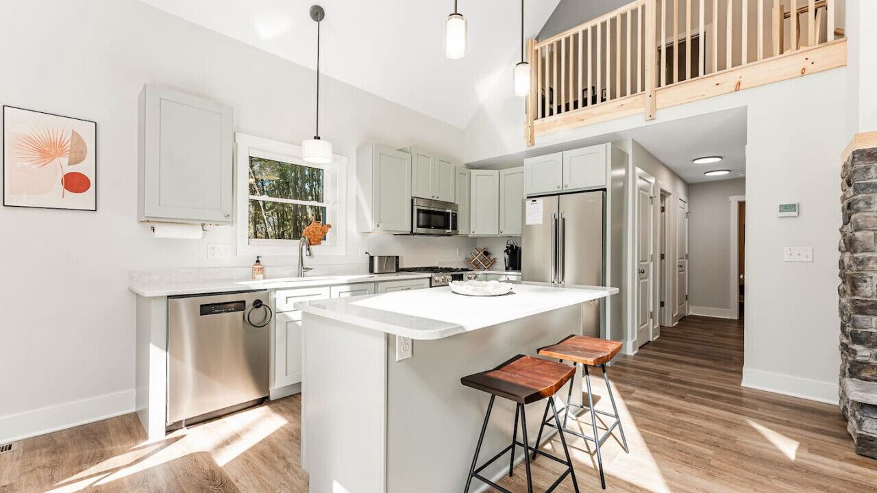 Photo of Kitchen in Alpine Lake