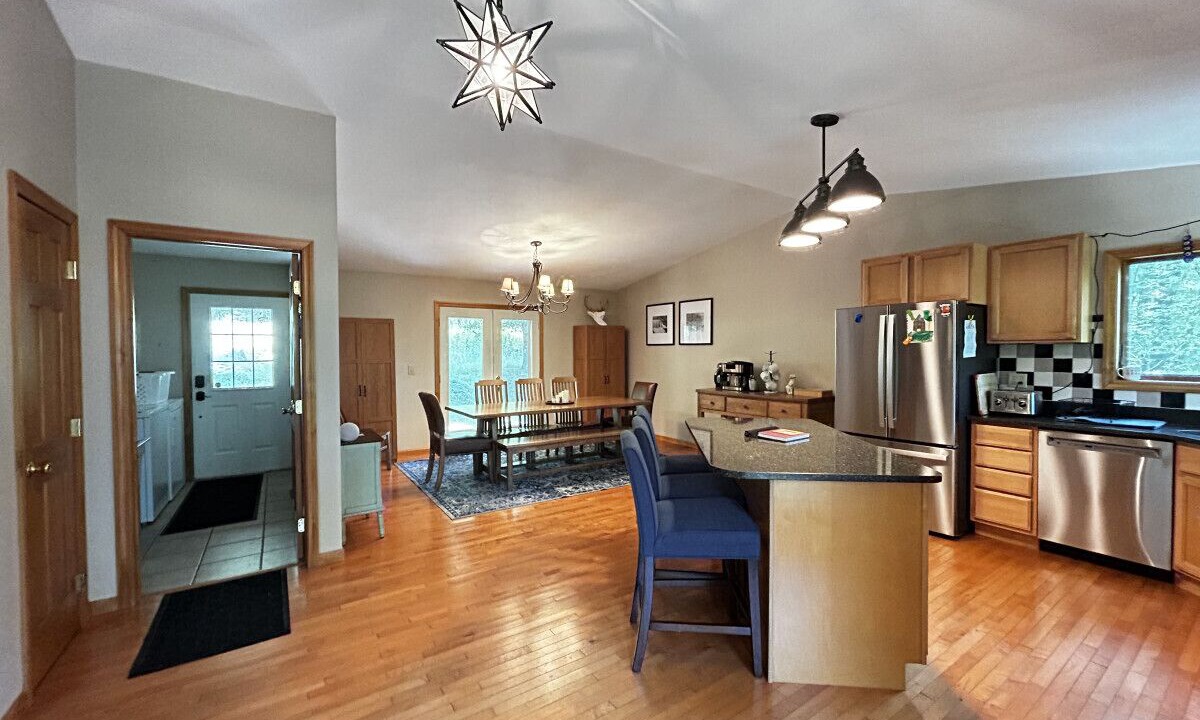 Photo of Kitchen in Alpine Lake
