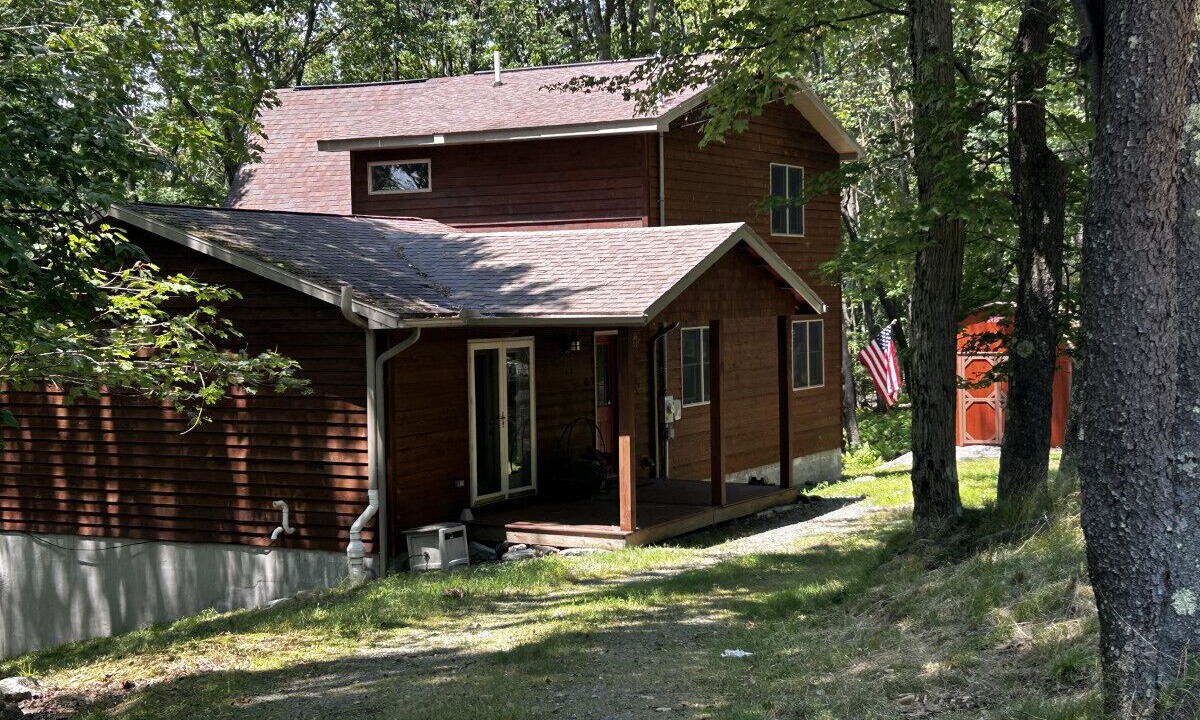 Photo of Outdoor in Alpine Lake