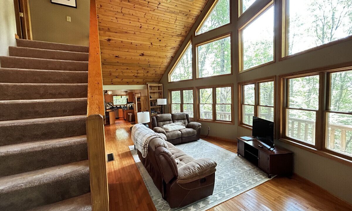 Photo of Livingroom in Alpine Lake