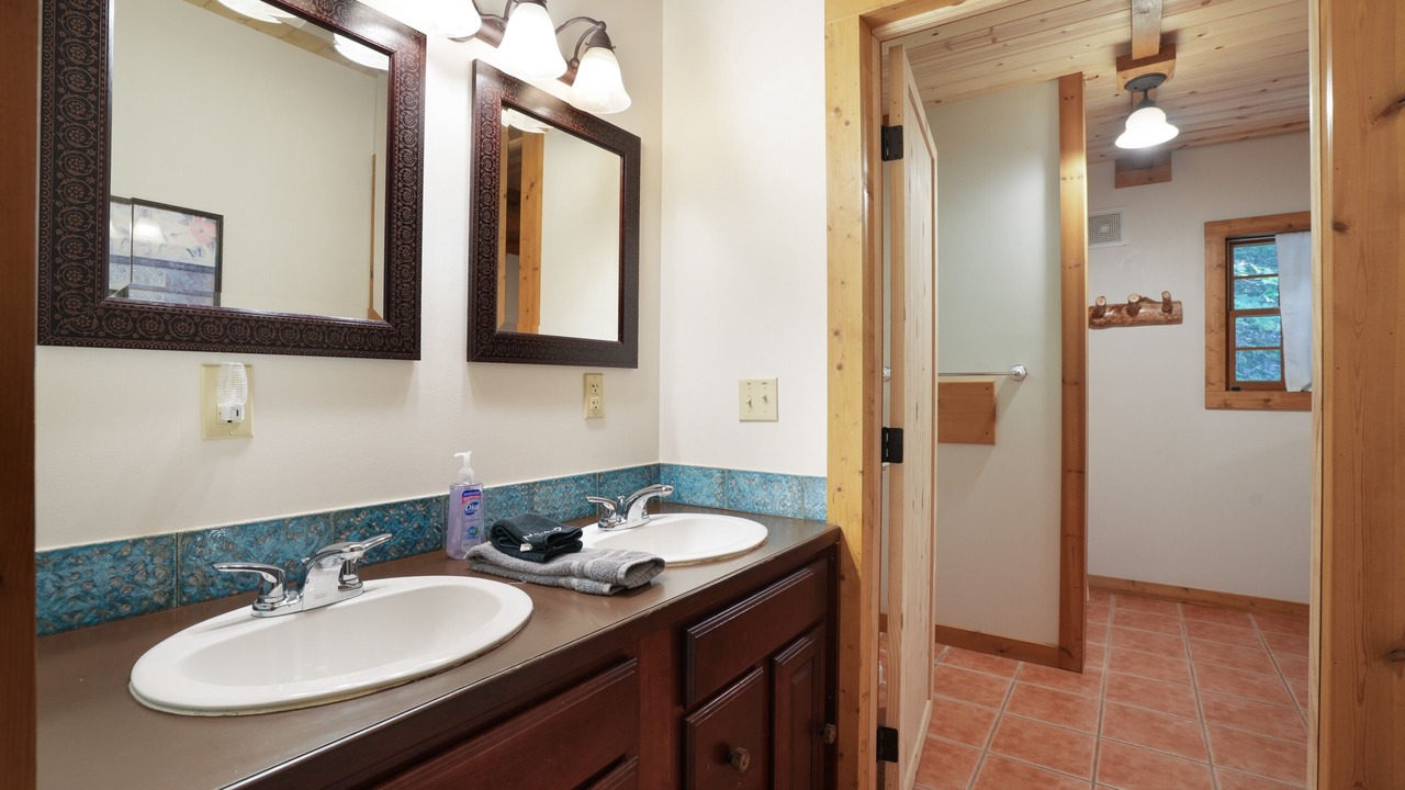 Photo of Bathroom in Rockbridge