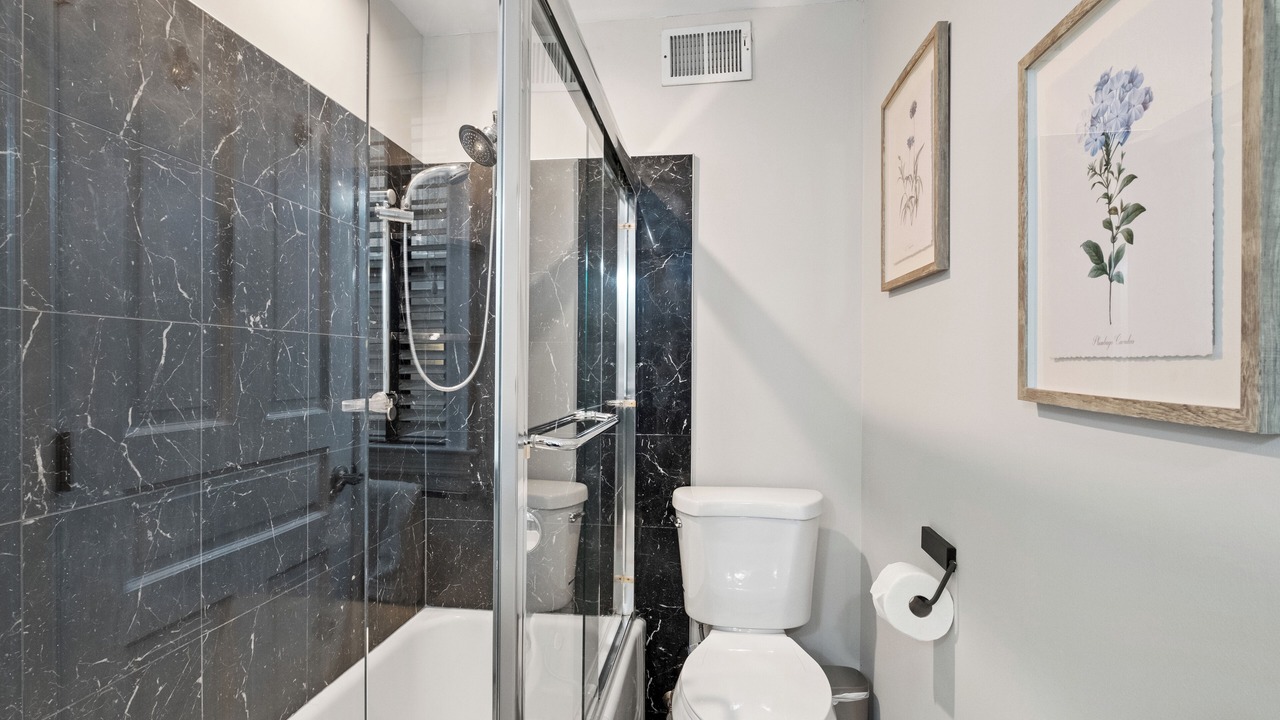 Photo of Bathroom in Rittenhouse Row