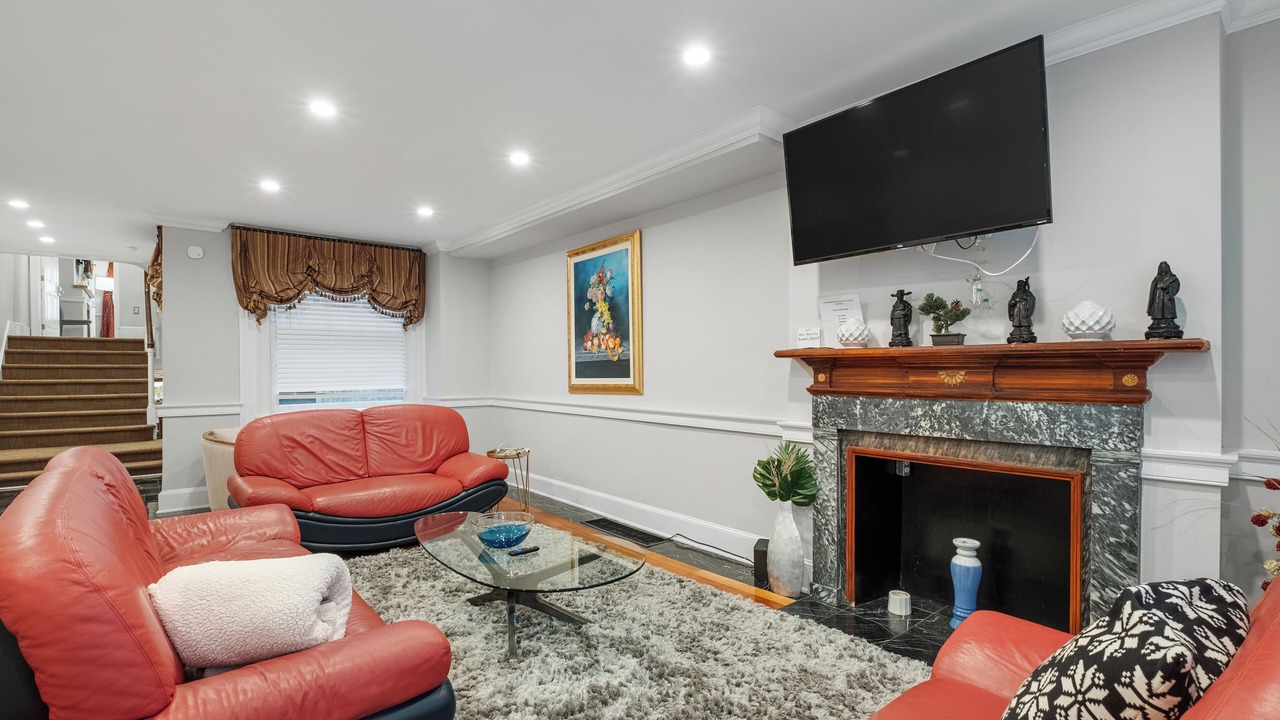 Photo of Livingroom in Rittenhouse Row