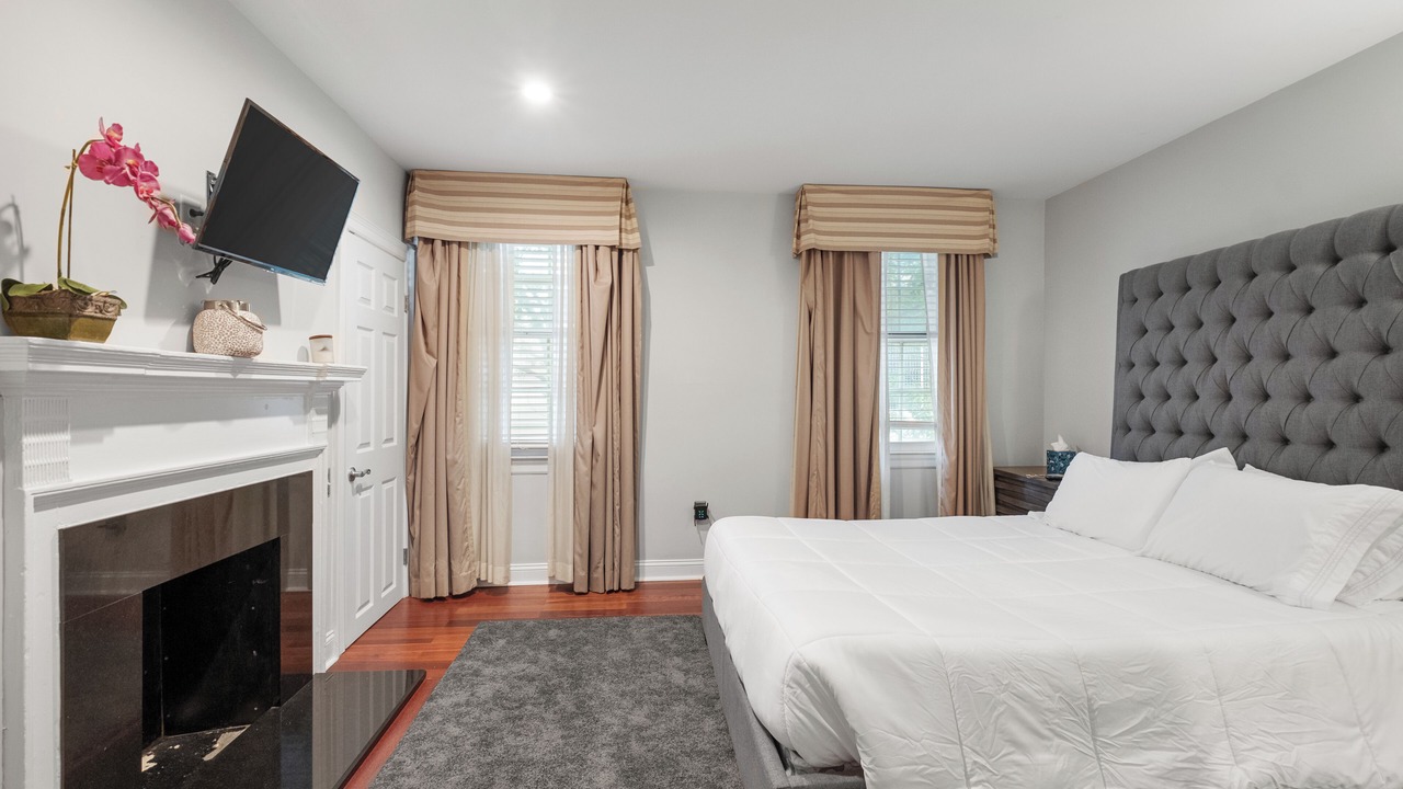 Photo of Bedroom in Rittenhouse Row