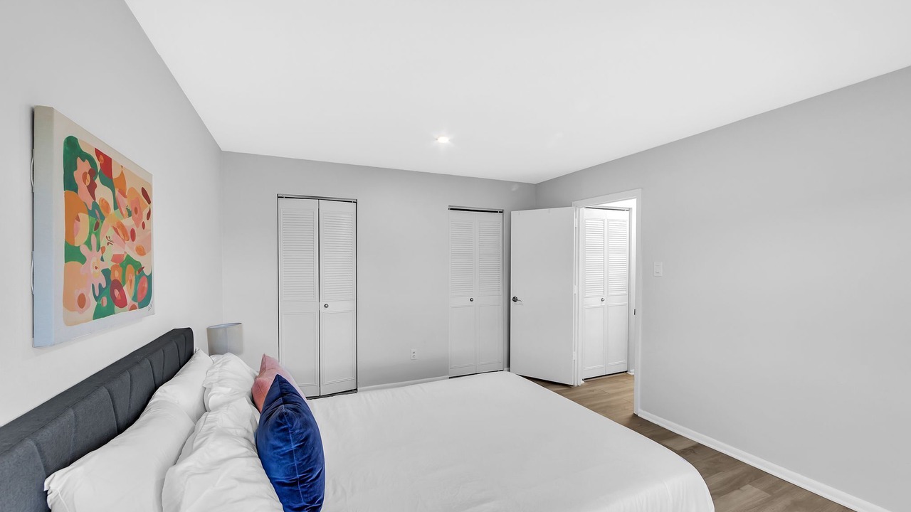 Photo of Bedroom in Newark