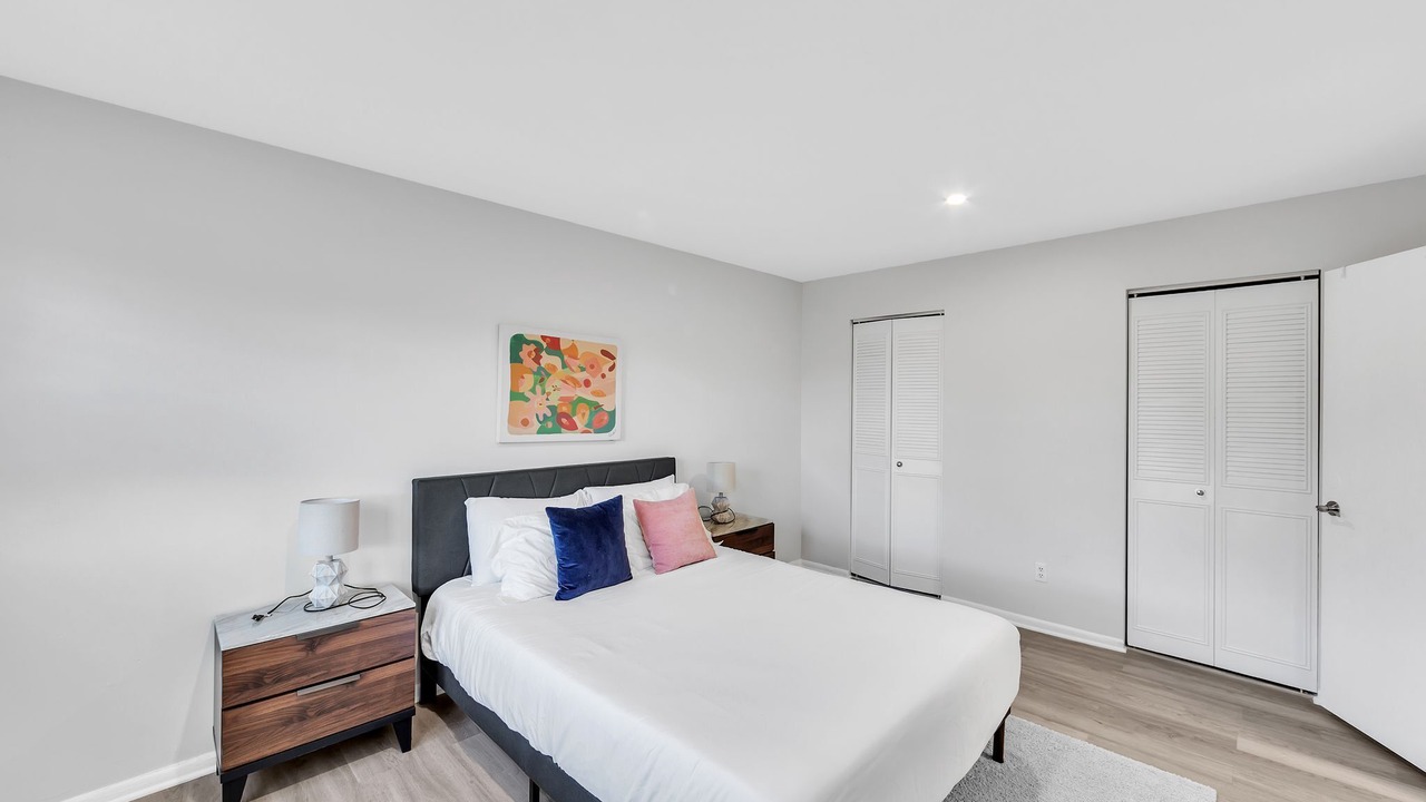 Photo of Bedroom in Newark