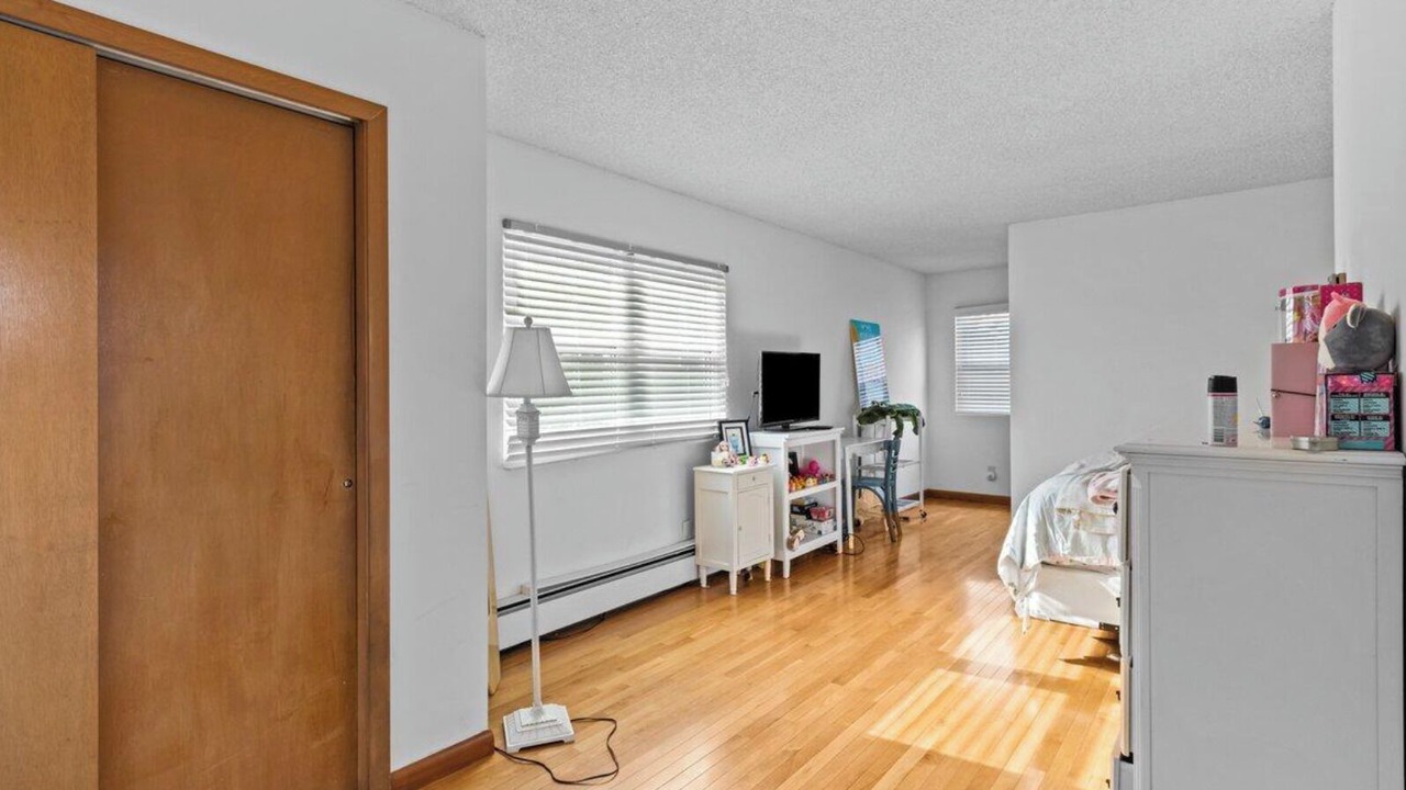 Photo of Bedroom in Normandy Beach