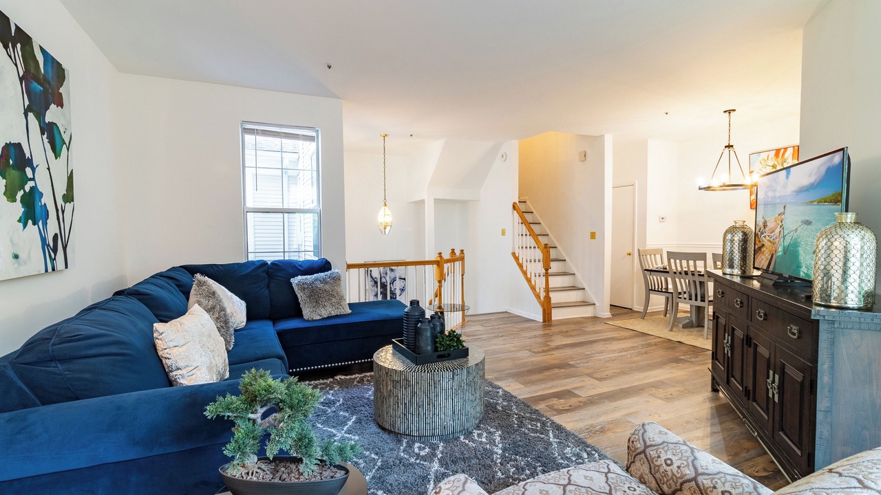 Photo of Livingroom in Montgomery Village