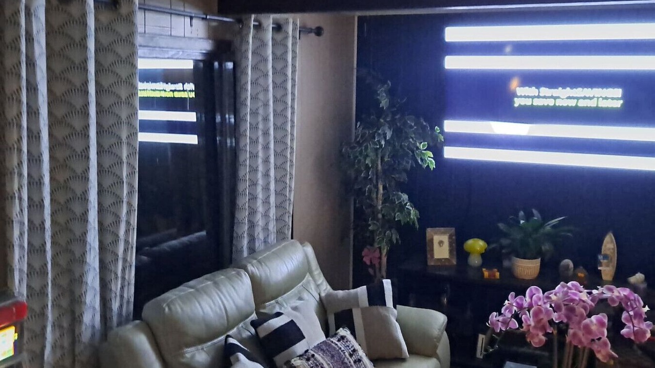 Photo of Livingroom in Oakwood Village