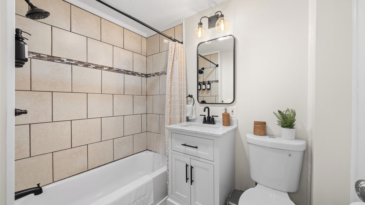 Photo of Bathroom in Ohio City
