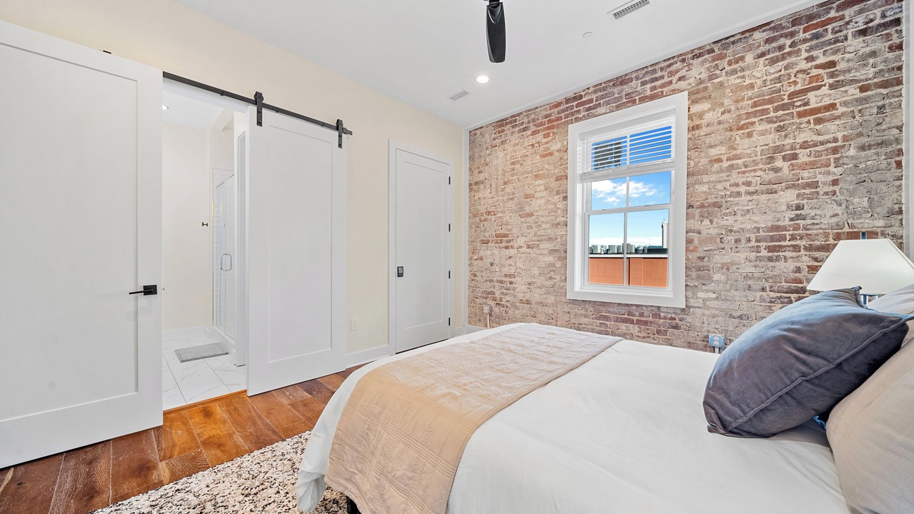 Photo of Bedroom in Downtown Knoxville