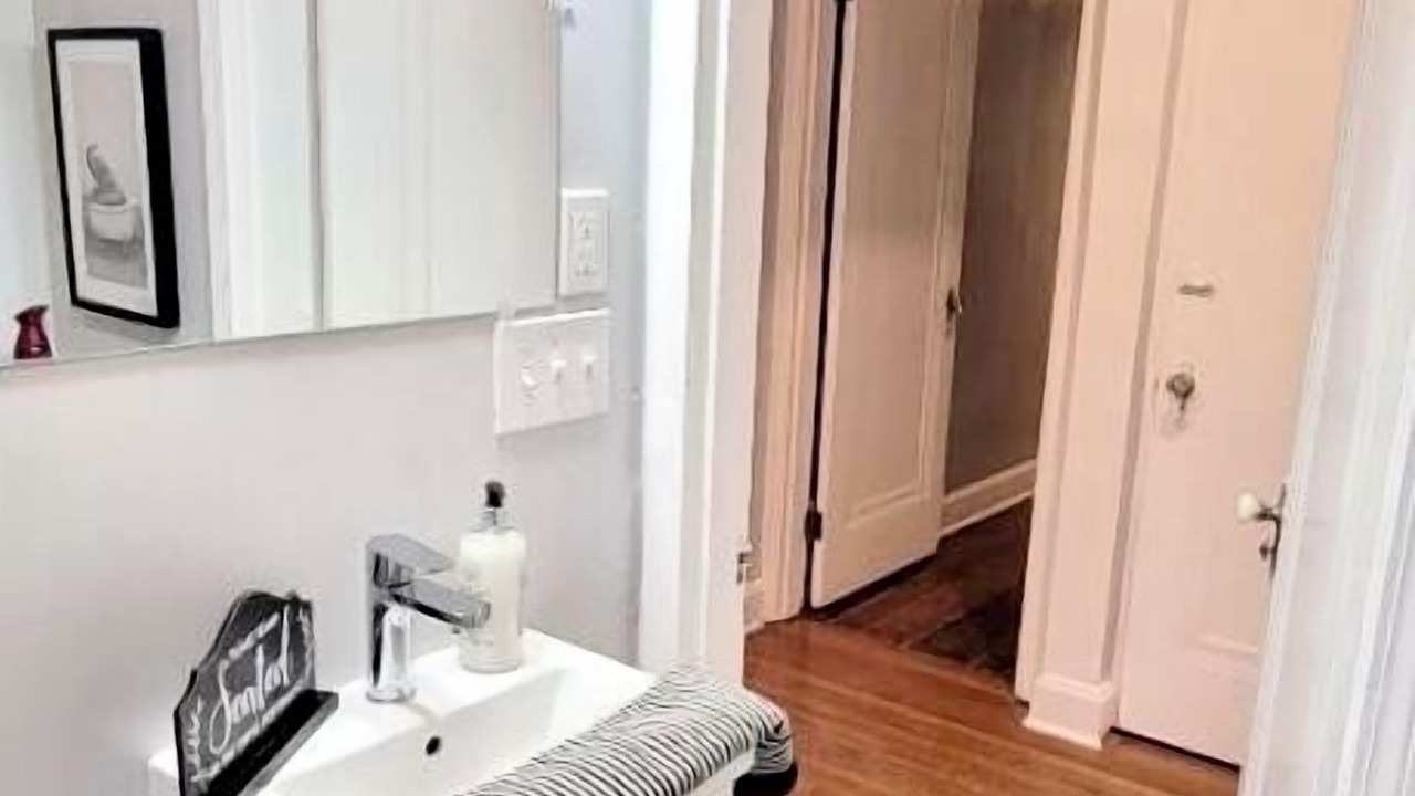 Photo of Bathroom in Roselawn Finance