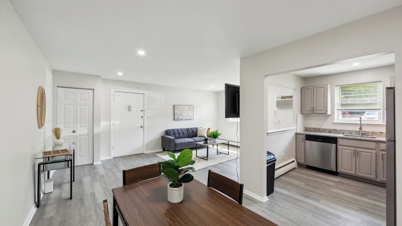 Photo of Livingroom in Newark