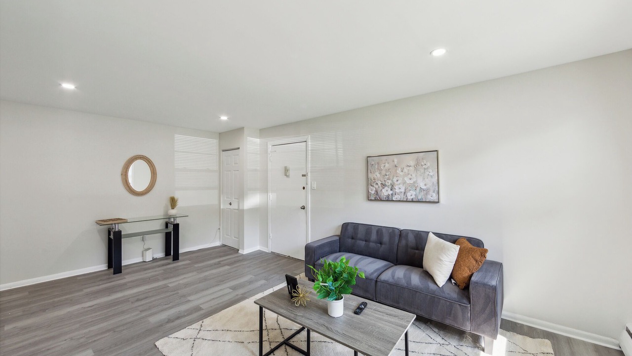 Photo of Livingroom in Newark