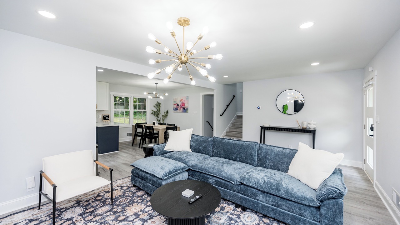 Photo of Livingroom in Northeast Raleigh