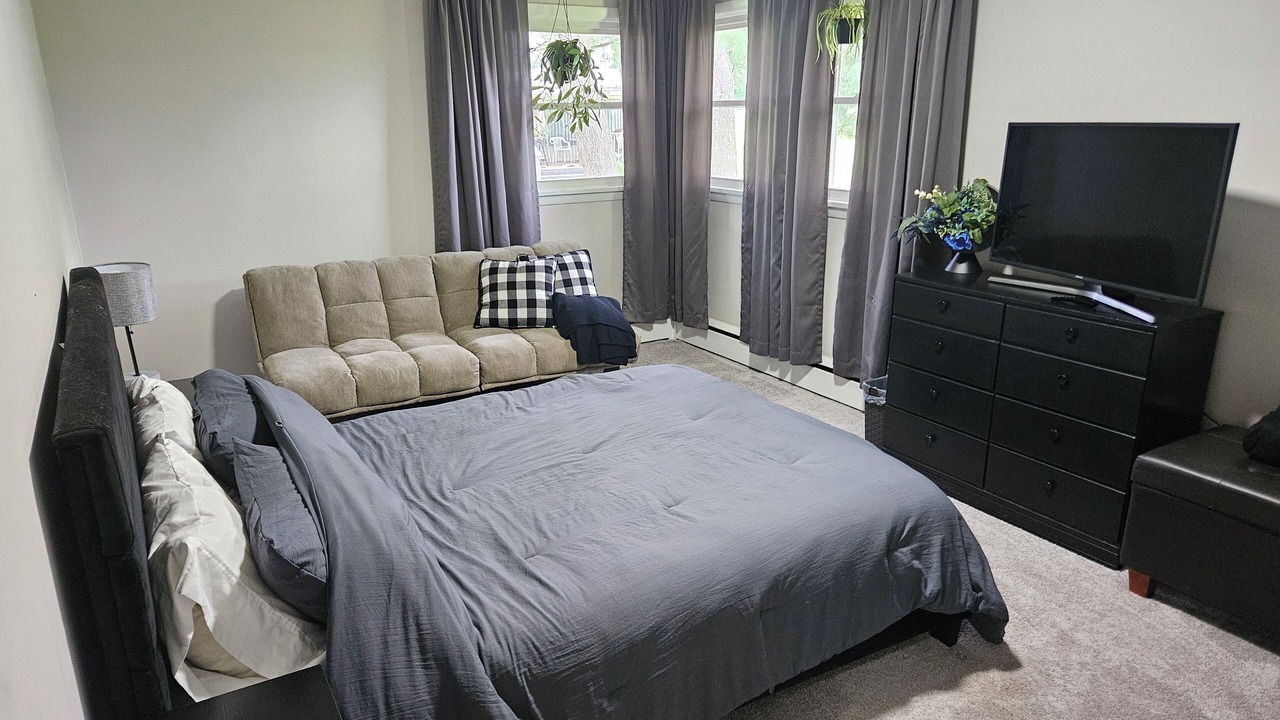 Photo of Bedroom in Conneaut Lake