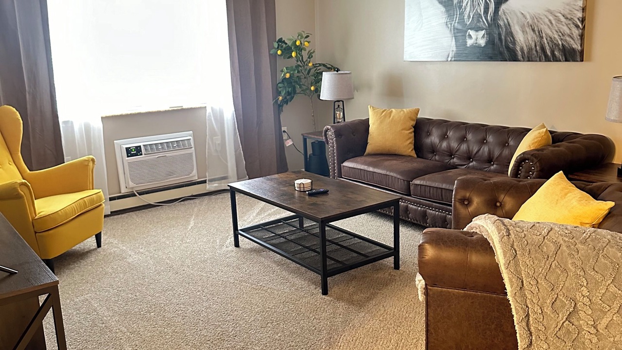 Photo of Livingroom in Massillon