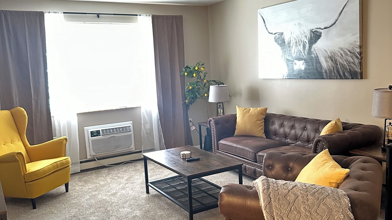 Photo of Livingroom in Massillon