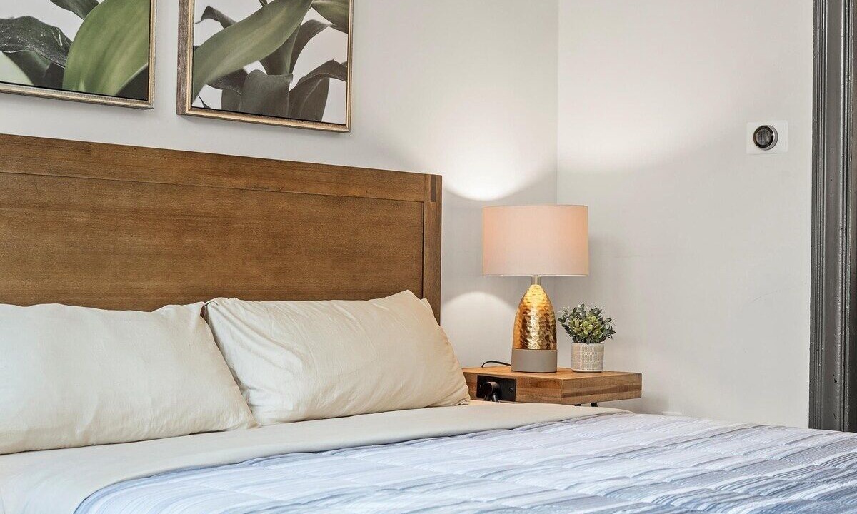 Photo of Bedroom in South Side Slopes