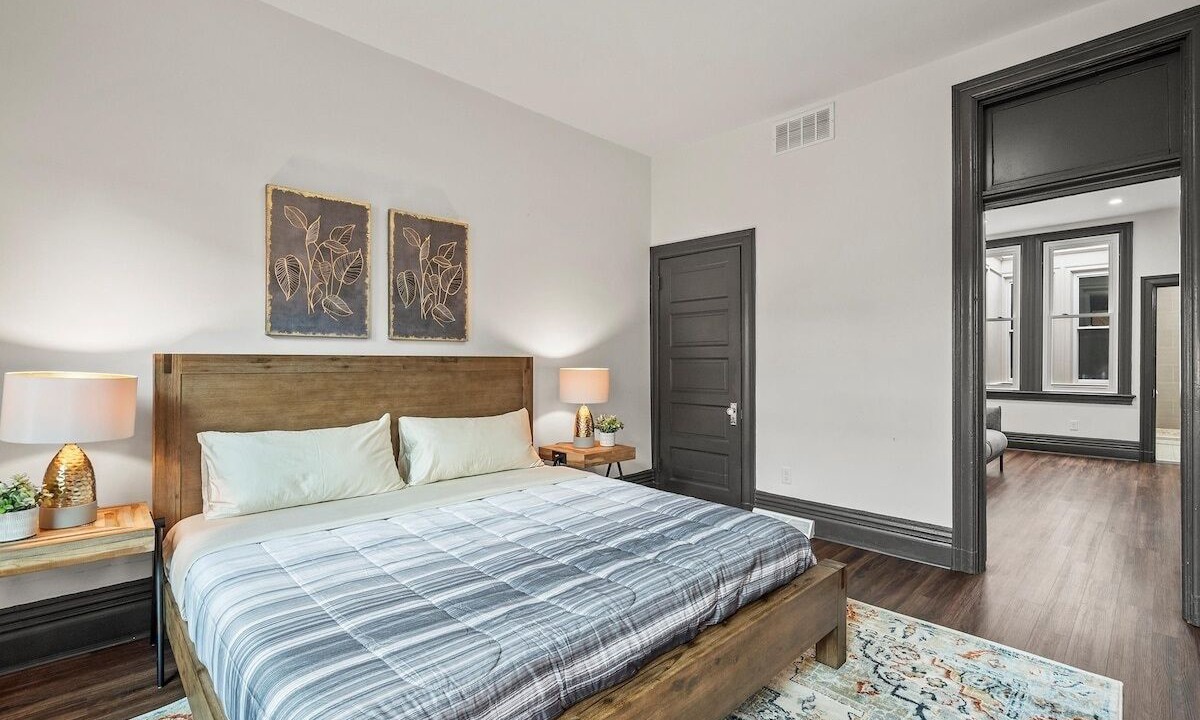 Photo of Bedroom in South Side Slopes