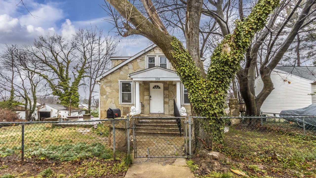 Photo of Outdoor in Lansdowne