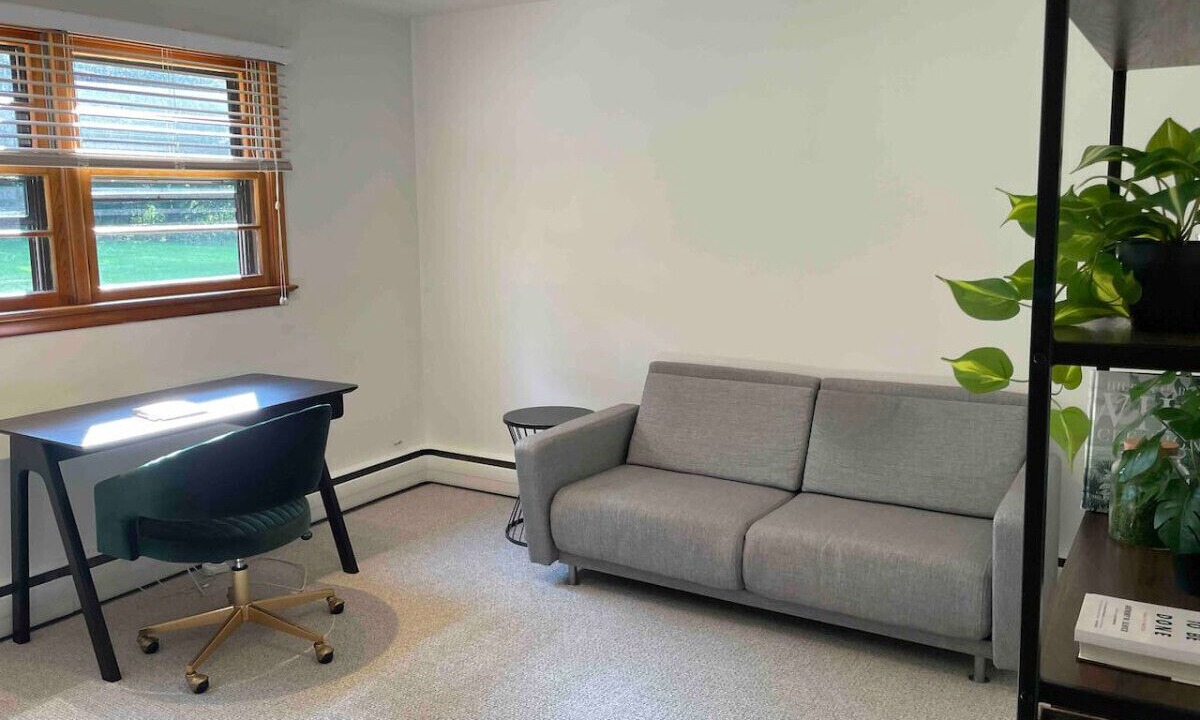 Photo of Livingroom in Washington Crossing