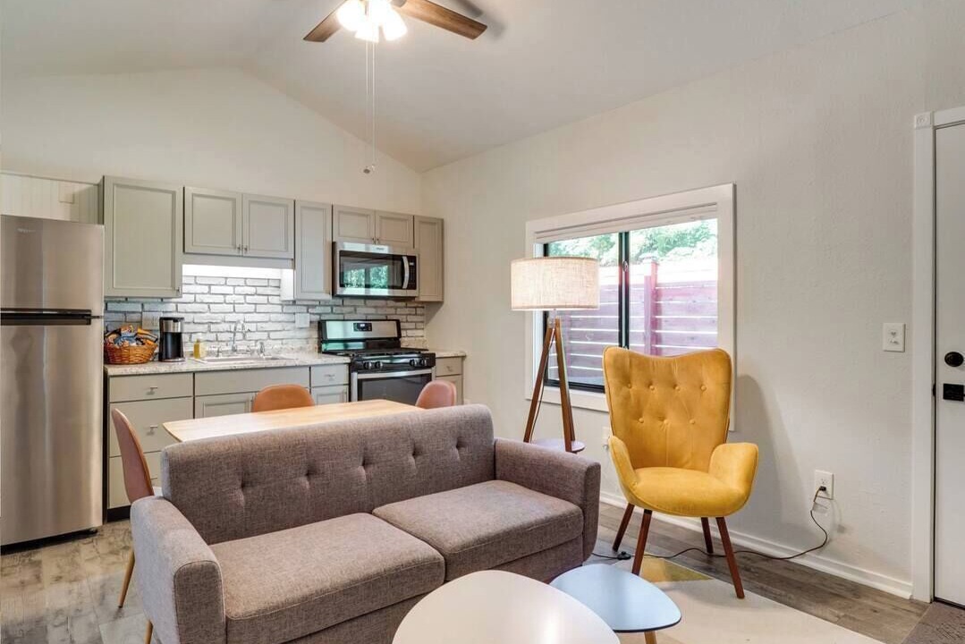 Photo of Livingroom in Wallkill